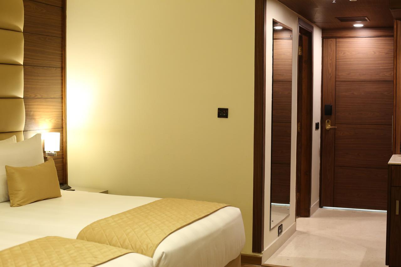 อุดมาน โฮเต็ล แอนด์ รีสอร์ต บาย เฟิร์น เอ็น เรนทัล Hotel นิวเดลี ภายนอก รูปภาพ